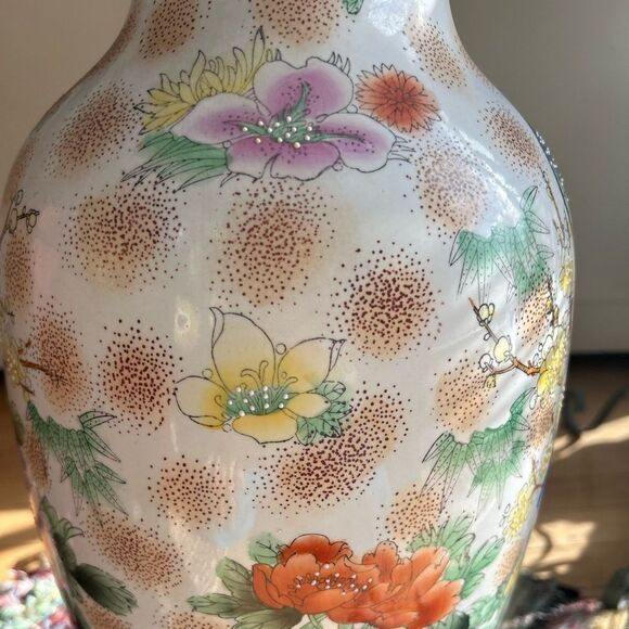 Chinese Lsrge Floral And Birds Beautiful Porcelain 24” Tall 10” Wide Beautiful - Picture 12 of 16